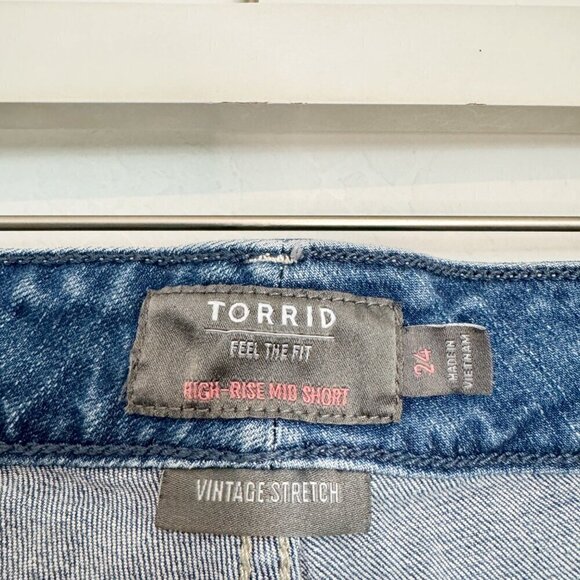 Torrid Denim Vintage Stretch High Rise Jean Shorts Distressed Blue Plus Size 24 - Picture 8 of 11